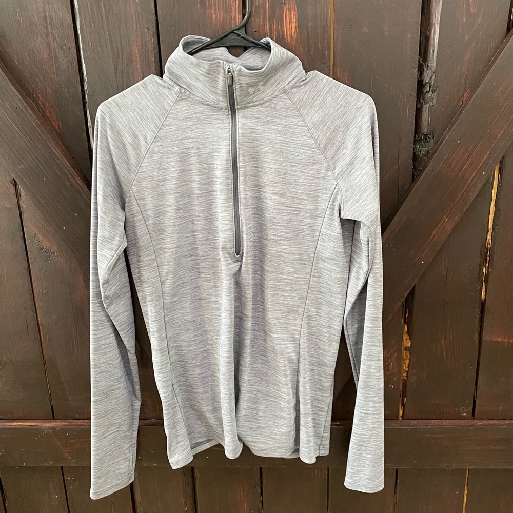 Under armour. Size small. Grey